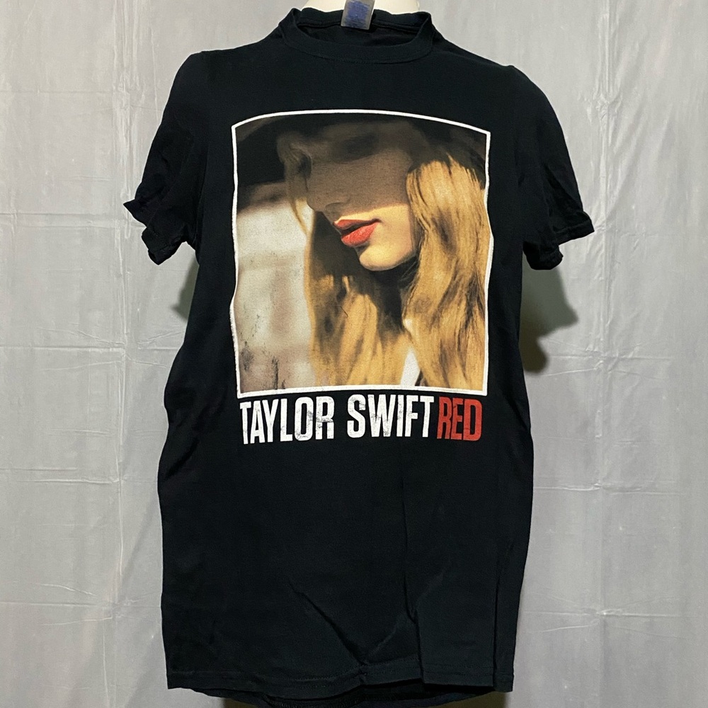$25 each -multiple Rock & Pop T-shirts